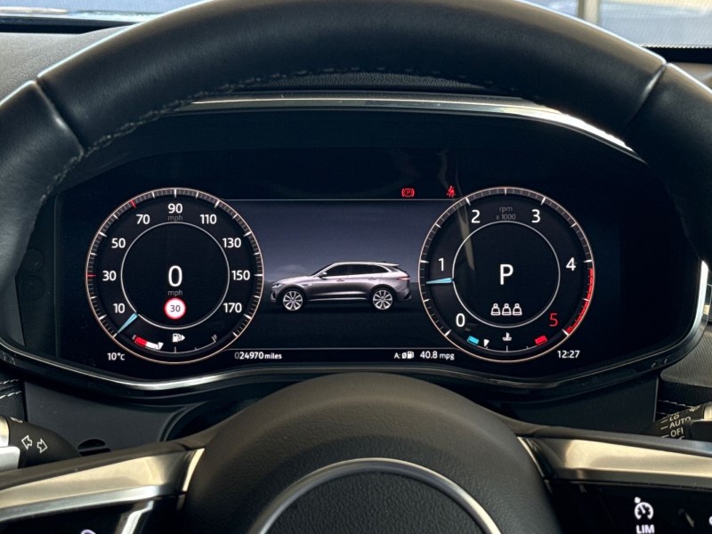 Used Jaguar F-Pace 2023 for sale - 77729443: Photo 16