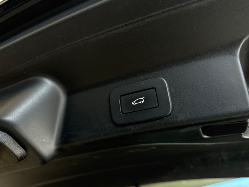 Used Jaguar F-Pace 2023 for sale - 77729443: Photo 39