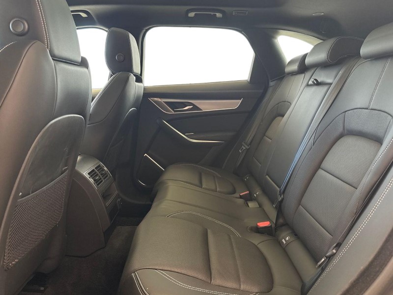 Used Jaguar F-Pace 2023 for sale - 77729443: Photo 4