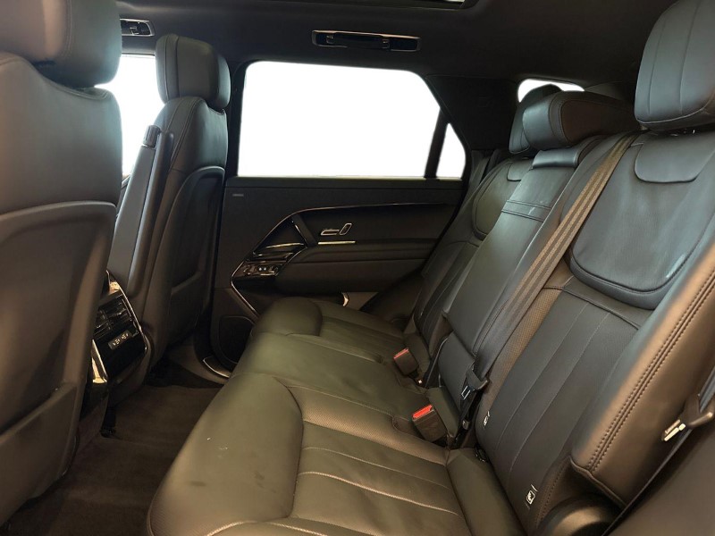 Used Land Rover Range Rover Sport 2023 for sale - 77758759: Photo 4
