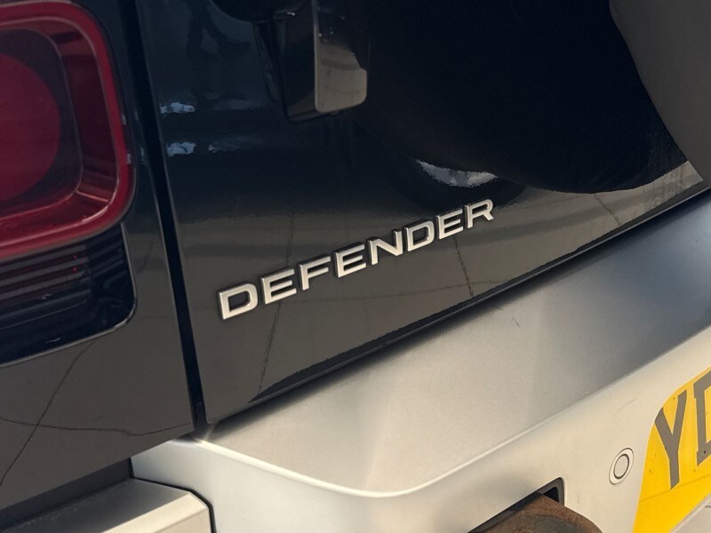 Used Land Rover Defender 2023 for sale - 77915610: Photo 42