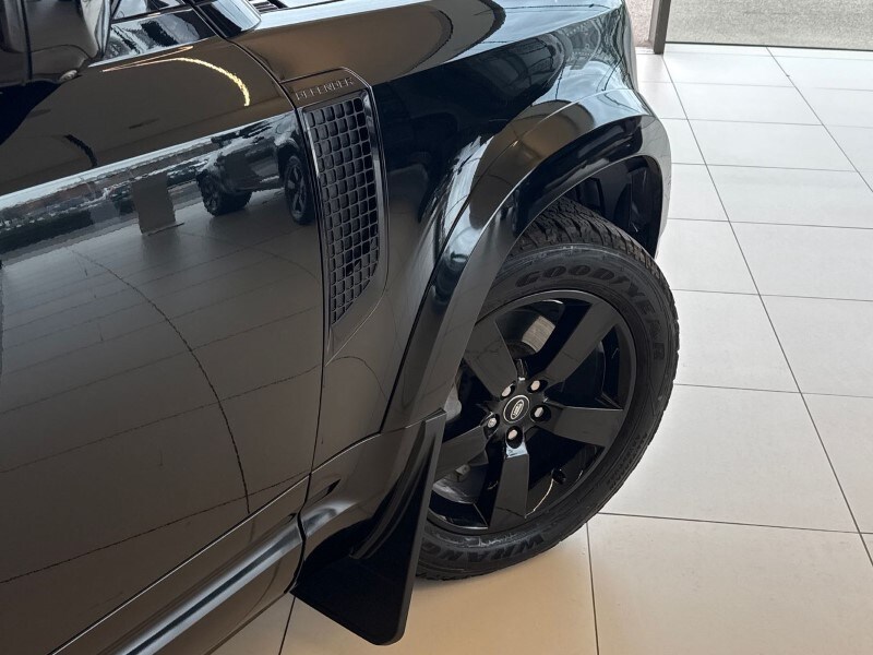 Used Land Rover Defender 2023 for sale - 77915610: Photo 45