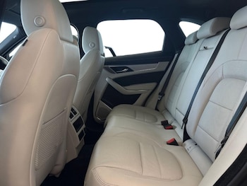 Used Jaguar F-Pace 2023 for sale - 79459770: Photo