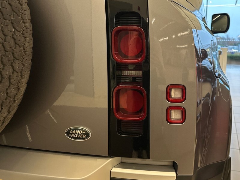 Used Land Rover Defender 2021 for sale - 77519409: Photo 19