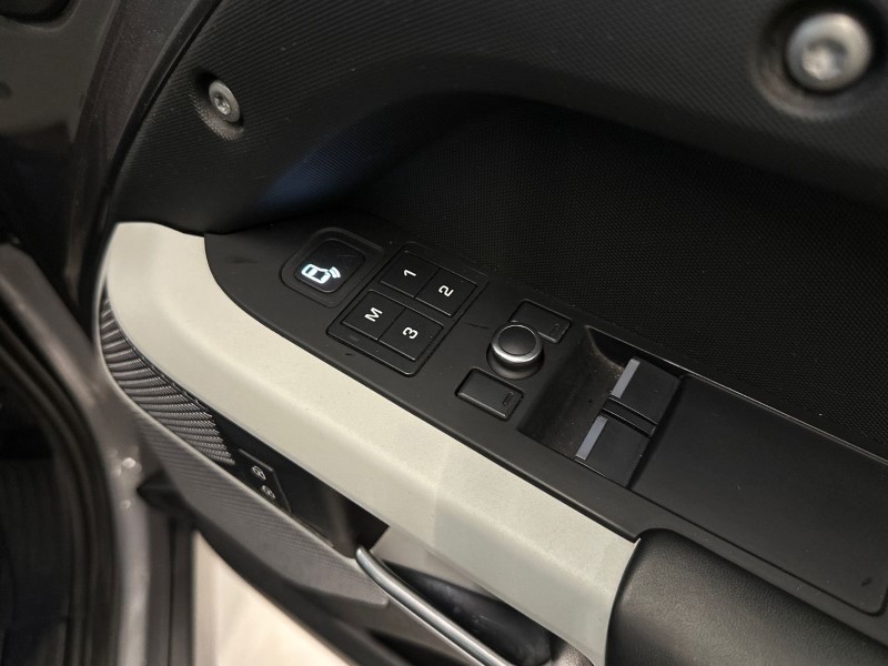 Used Land Rover Defender 2021 for sale - 77519409: Photo 23