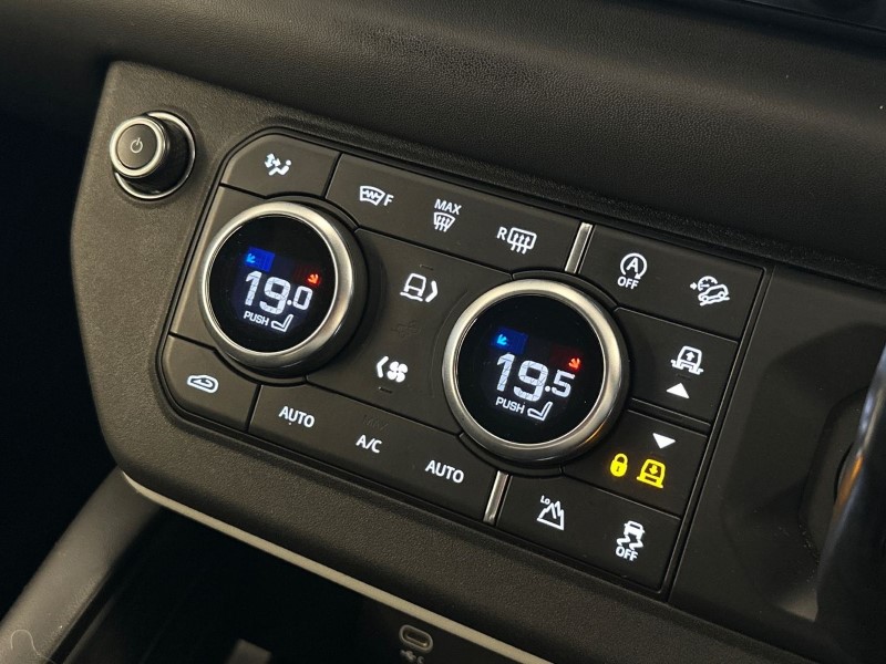 Used Land Rover Defender 2021 for sale - 77519409: Photo 32