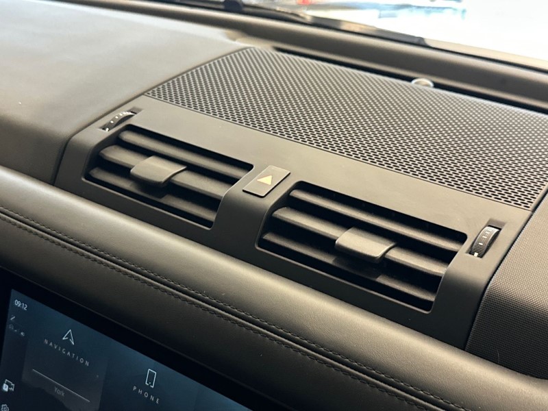 Used Land Rover Defender 2021 for sale - 77519409: Photo 34