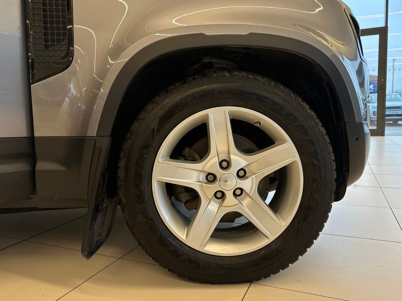 Used Land Rover Defender 2021 for sale - 77519409: Photo 8