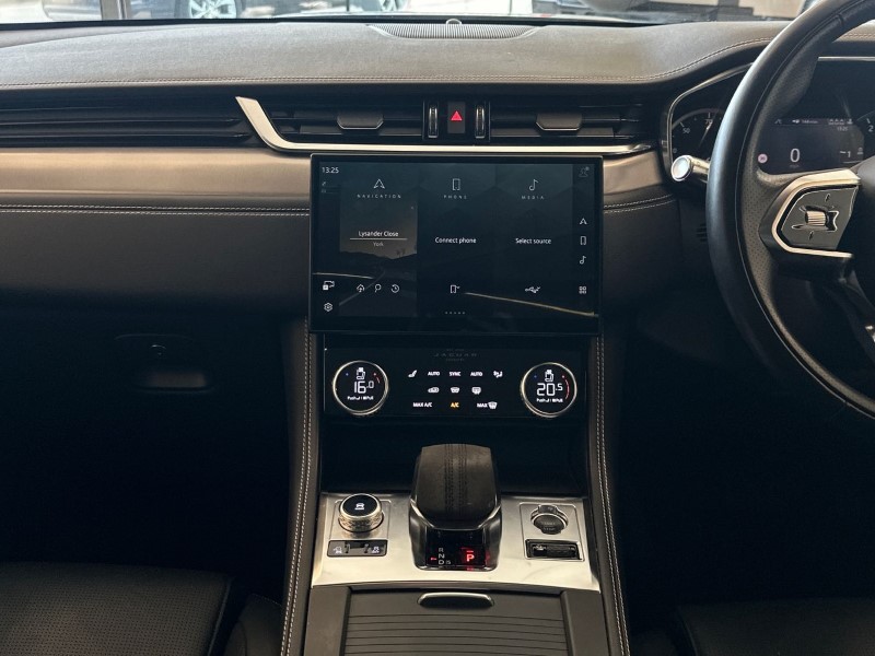 Used Jaguar F-Pace 2022 for sale - 77675520: Photo 14