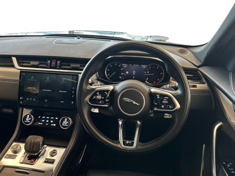 Used Jaguar F-Pace 2022 for sale - 77675520: Photo 15