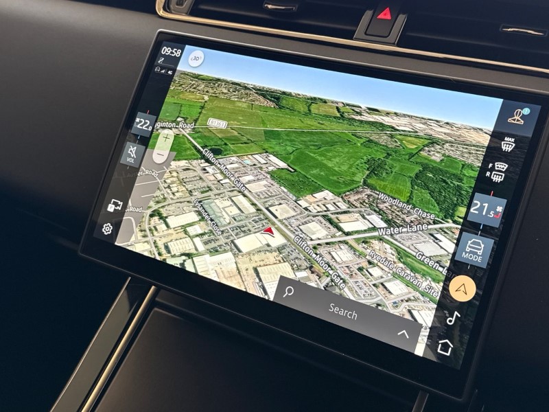 Used Land Rover Range Rover Evoque 2025 for sale - 77988570: Photo 11