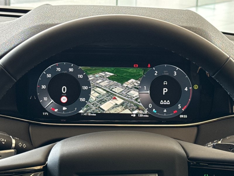 Used Land Rover Range Rover Evoque 2025 for sale - 77988570: Photo 16