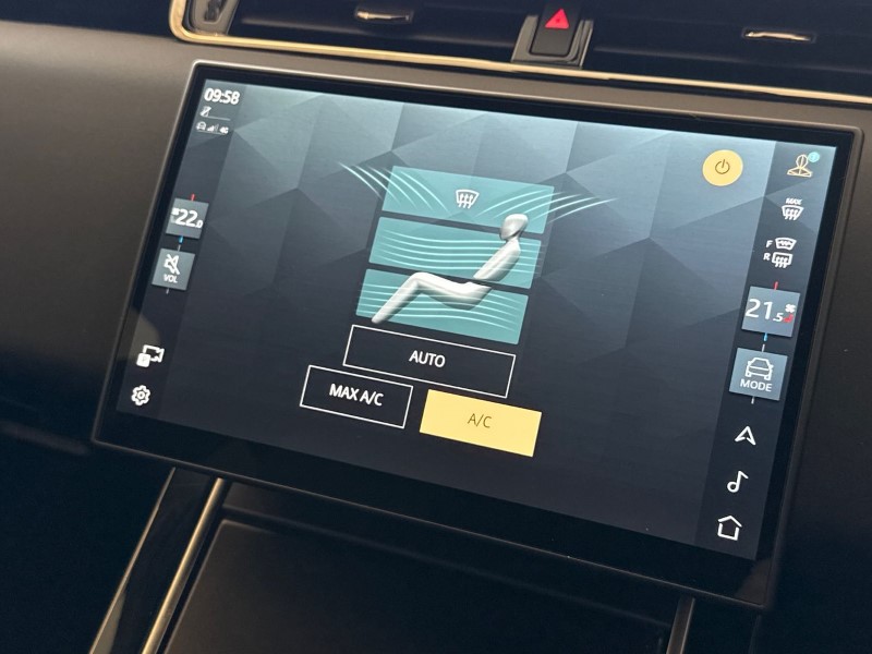 Used Land Rover Range Rover Evoque 2025 for sale - 77988570: Photo 31