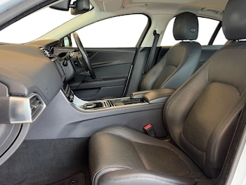 Used Jaguar XE 2017 for sale - 78313821: Photo