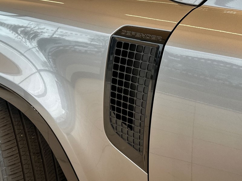 Used Land Rover Defender 2022 for sale - 77541523: Photo 20