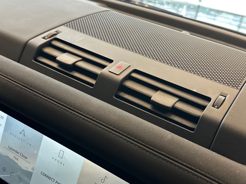 Used Land Rover Defender 2022 for sale - 77541523: Photo 33