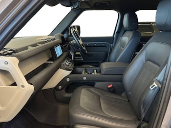 Used Land Rover Defender 2022 for sale - 77541523: Photo