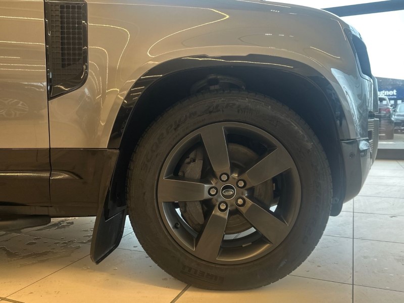 Used Land Rover Defender 2022 for sale - 77541523: Photo 8