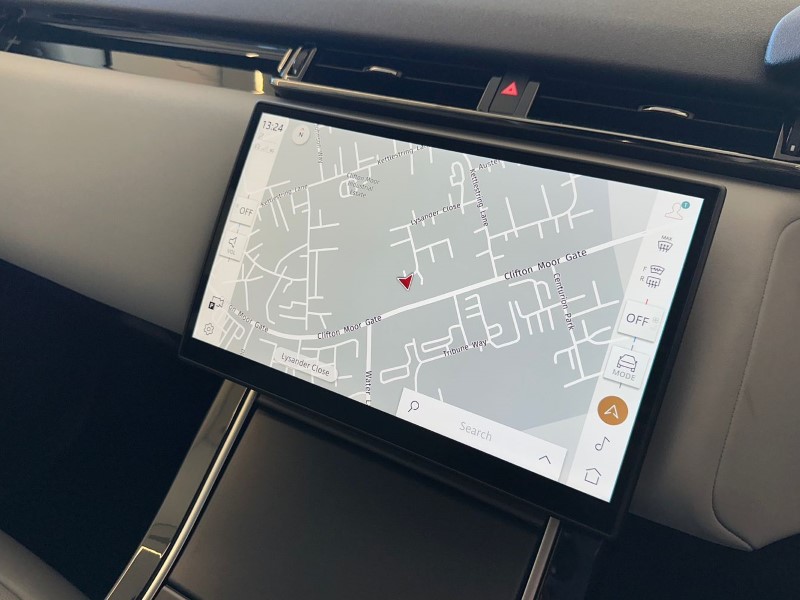 Used Land Rover Range Rover Velar 2024 for sale - 77930999: Photo 11