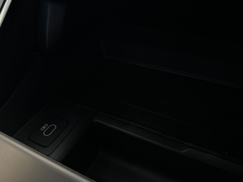 Used Land Rover Range Rover Velar 2024 for sale - 77930999: Photo 36