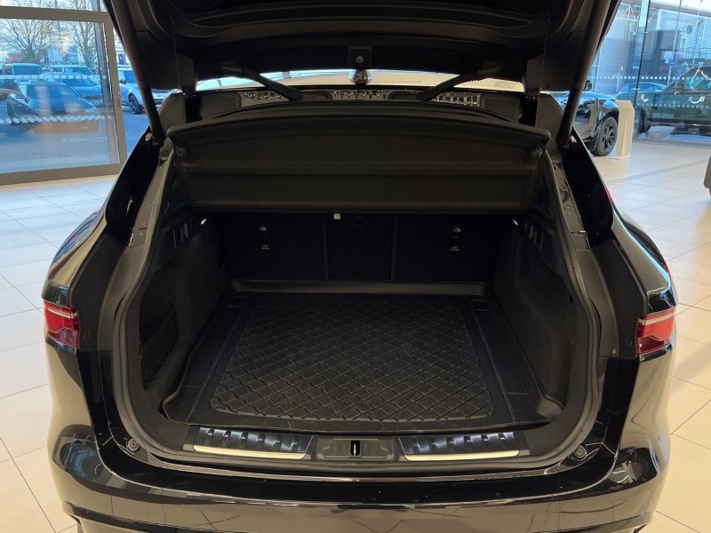 Used Jaguar F-Pace 2022 for sale - 76982208: Photo 10