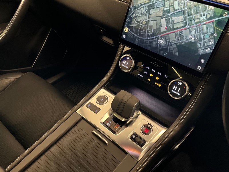 Used Jaguar F-Pace 2022 for sale - 76982208: Photo 13