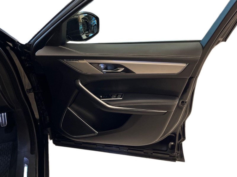 Used Jaguar F-Pace 2022 for sale - 76982208: Photo 22