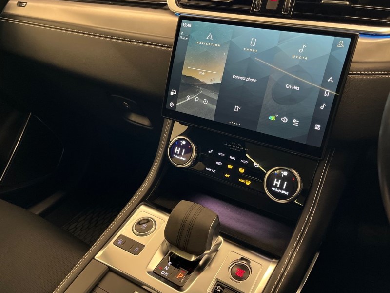 Used Jaguar F-Pace 2022 for sale - 76982208: Photo 33