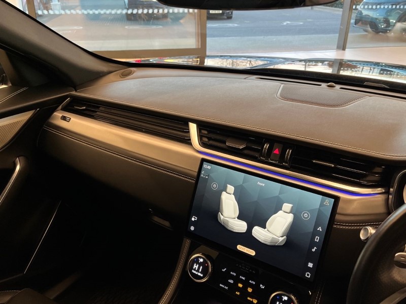 Used Jaguar F-Pace 2022 for sale - 76982208: Photo 36