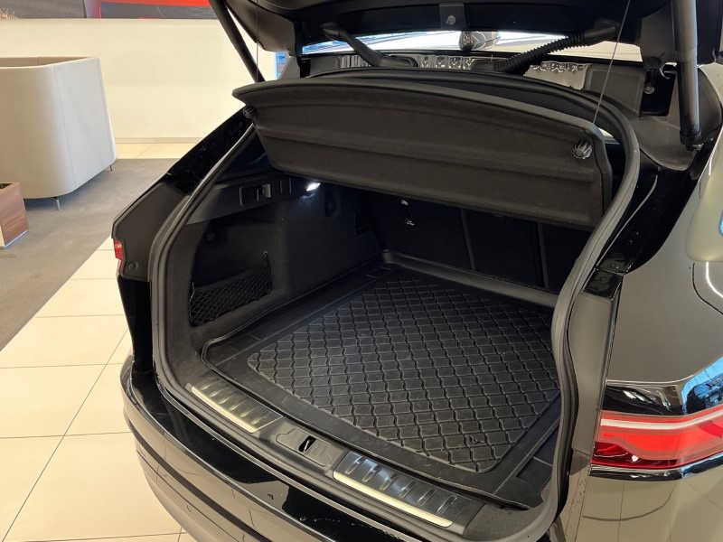 Used Jaguar F-Pace 2022 for sale - 76982208: Photo 38