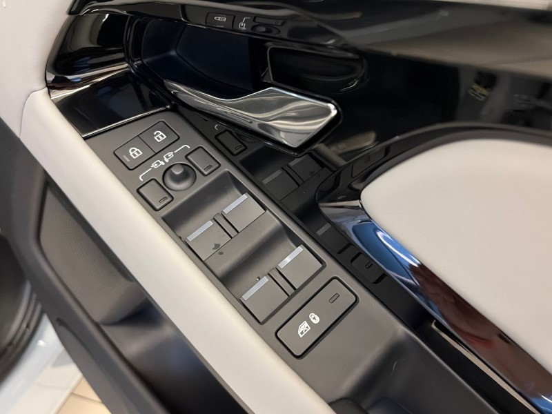 Used Land Rover Range Rover Evoque 2024 for sale - 76981737: Photo 23