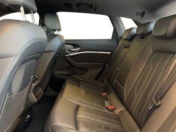 Used Audi e-tron 2021 for sale - 77690999: Photo