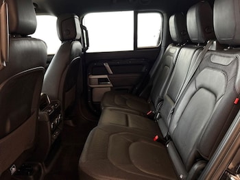 Used Land Rover Defender 2024 for sale - 79274728: Photo