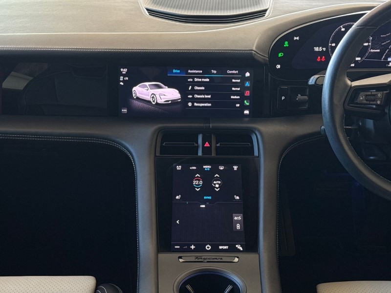 Used Porsche Taycan 2022 for sale - 78028140: Photo 14