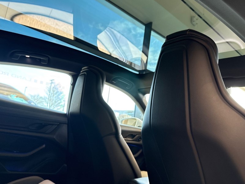 Used Porsche Taycan 2022 for sale - 78028140: Photo 21