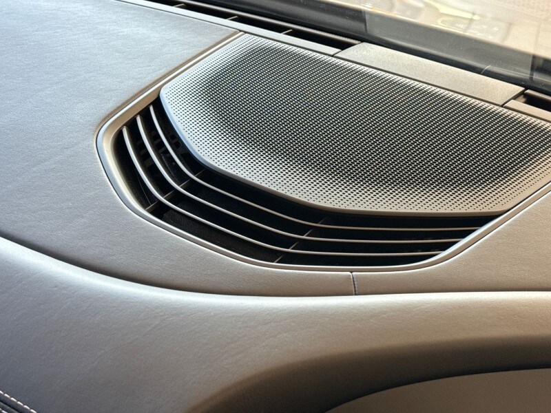 Used Porsche Taycan 2022 for sale - 78028140: Photo 35