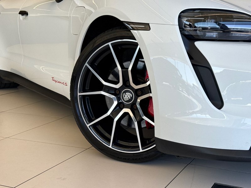 Used Porsche Taycan 2022 for sale - 78028140: Photo 44