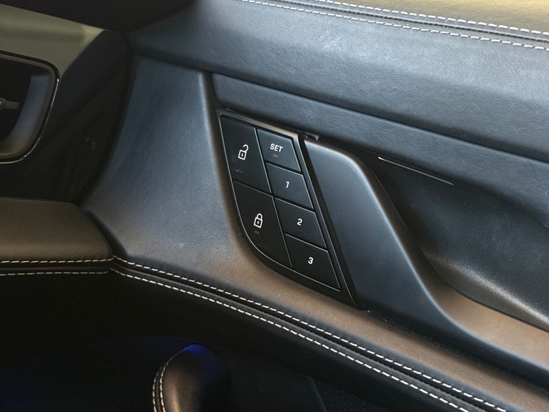 Used Porsche Taycan 2022 for sale - 78028140: Photo 52