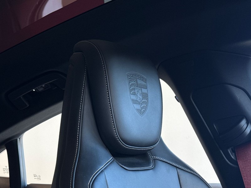 Used Porsche Taycan 2022 for sale - 78028140: Photo 53