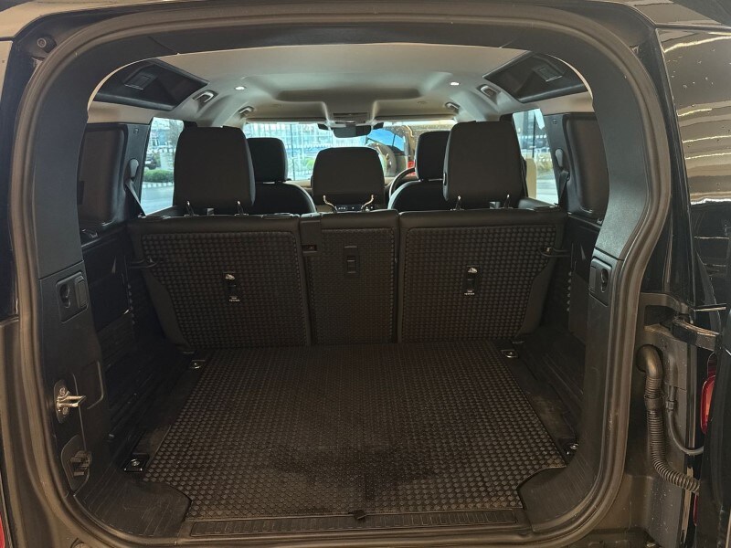 Used Land Rover Defender 2024 for sale - 77888377: Photo 10