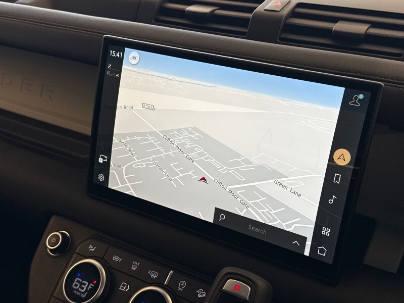 Used Land Rover Defender 2024 for sale - 77888377: Photo 11