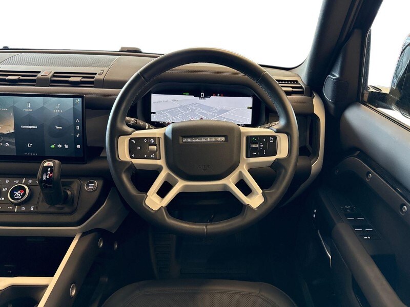 Used Land Rover Defender 2024 for sale - 77888377: Photo 15