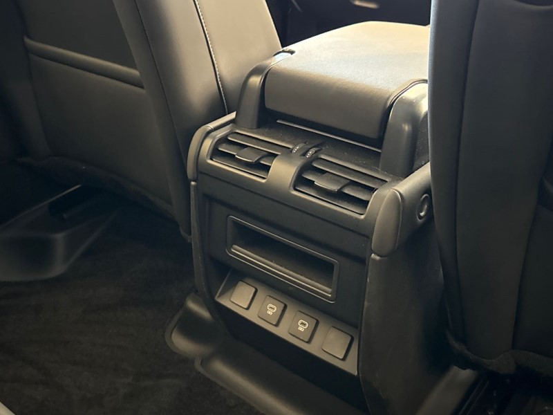 Used Land Rover Defender 2024 for sale - 77888377: Photo 18