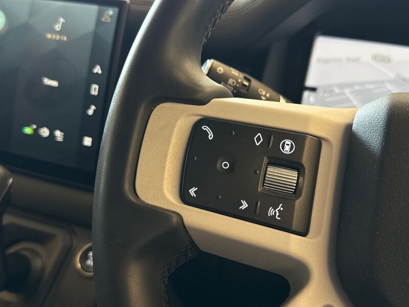 Used Land Rover Defender 2024 for sale - 77888377: Photo 27