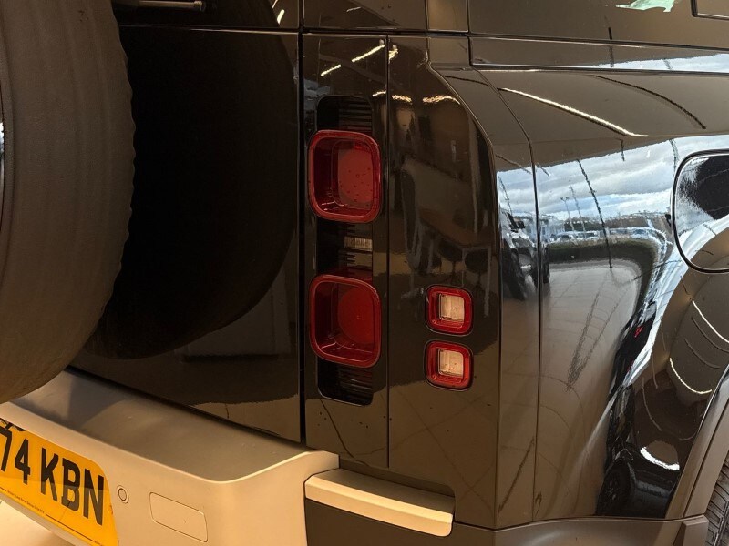 Used Land Rover Defender 2024 for sale - 77888377: Photo 44