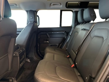 Used Land Rover Defender 2024 for sale - 77888377: Photo