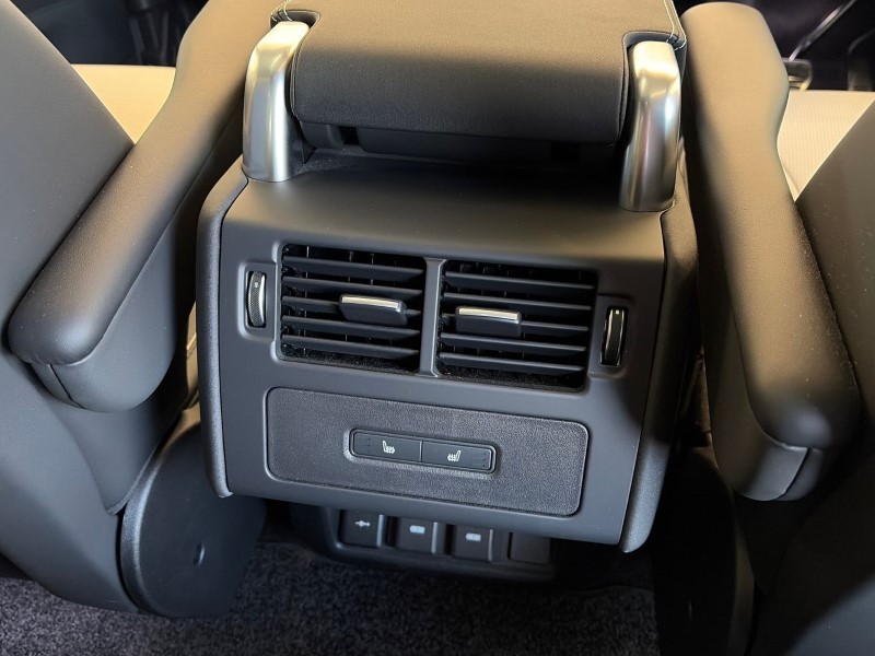 Used Land Rover Discovery 2024 for sale - 77261787: Photo 18