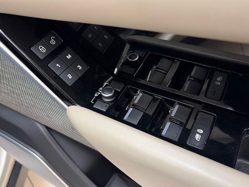 Used Land Rover Range Rover Velar 2019 for sale - 77417104: Photo 24