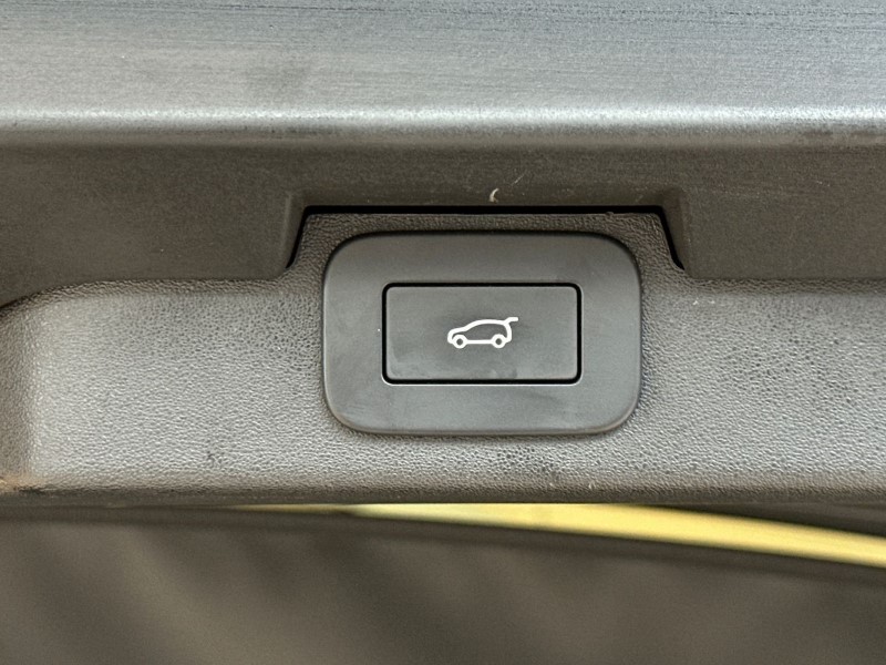 Used Land Rover Discovery 2024 for sale - 77350069: Photo 44