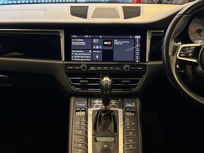 Used Porsche Macan 2020 for sale - 77001450: Photo 14